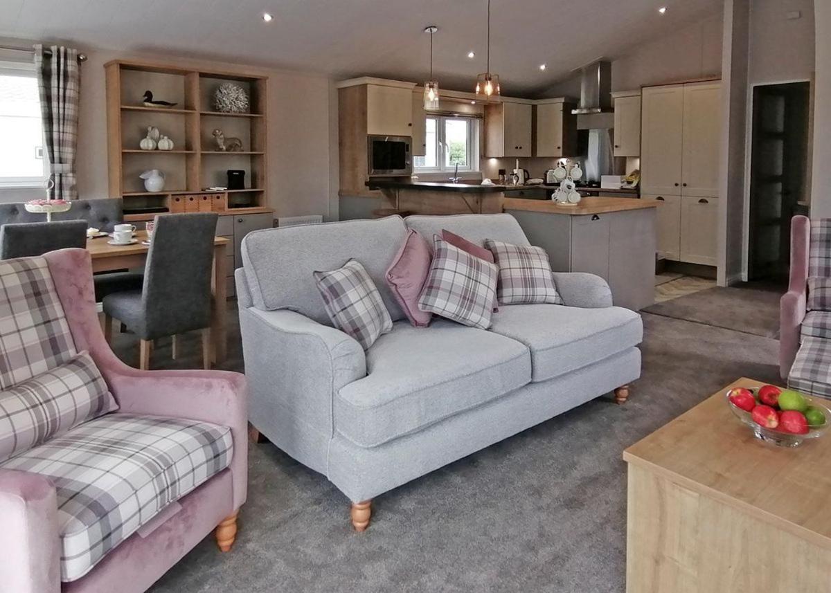 The Springs Lakeside Holiday Park Fladbury Eksteriør billede