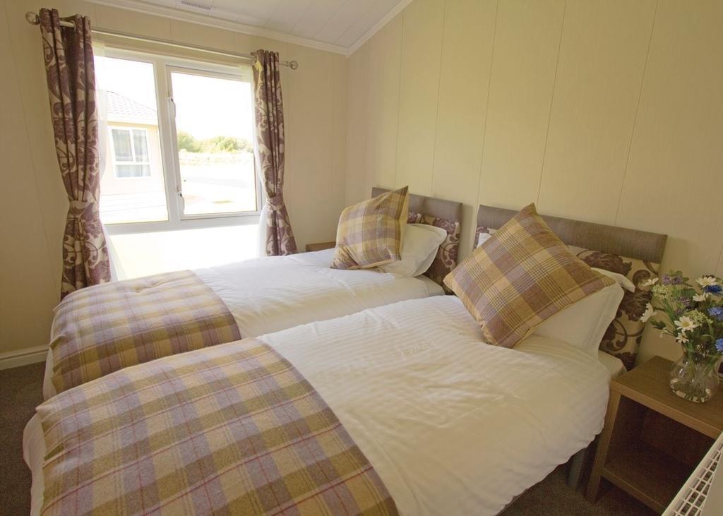 The Springs Lakeside Holiday Park Fladbury Værelse billede